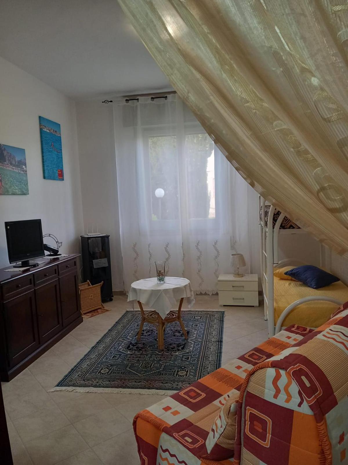 Miraerice Apartment Napola ภายนอก รูปภาพ